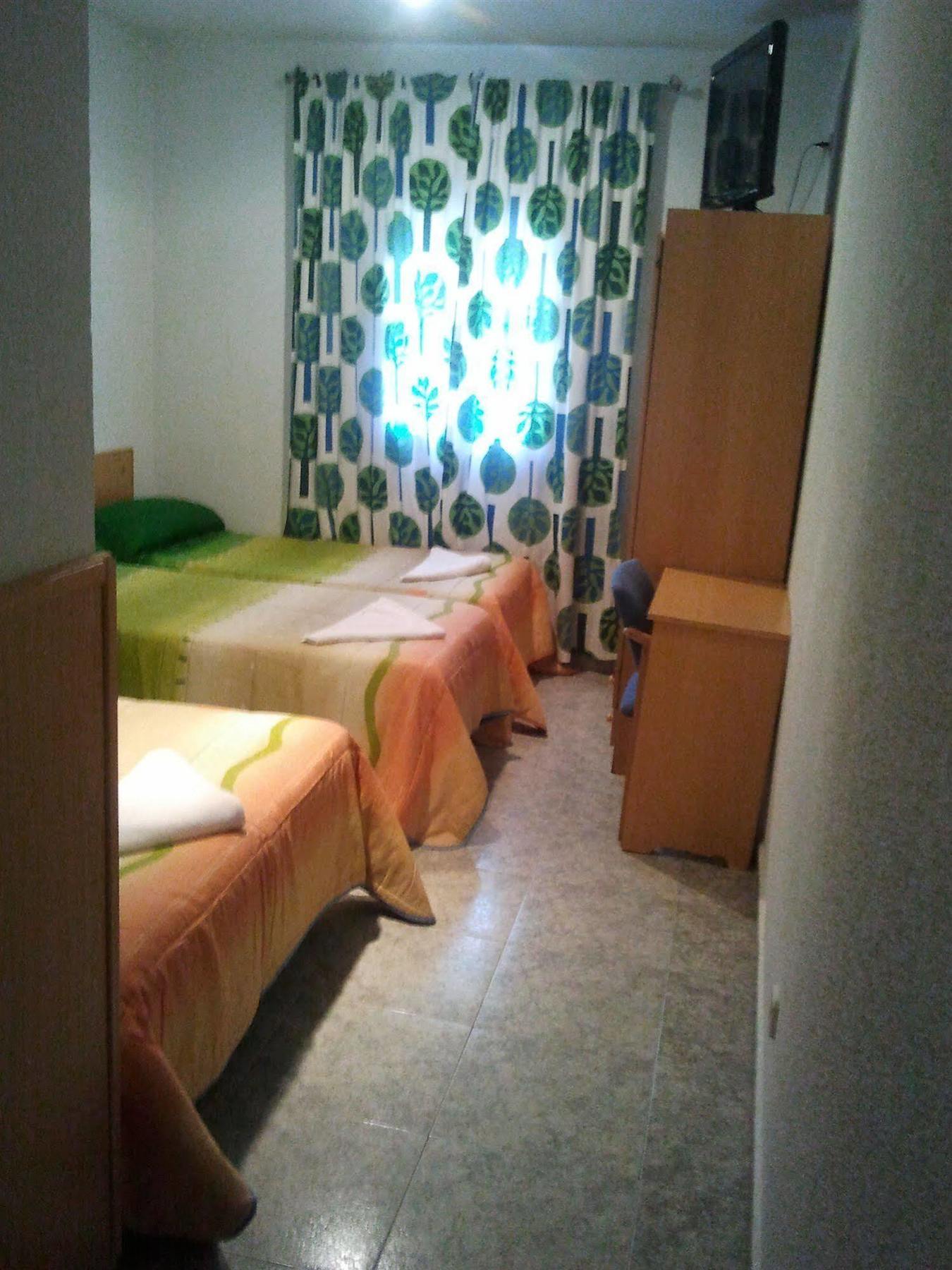 Hostal Emilio Barajas Madrid Exteriér fotografie
