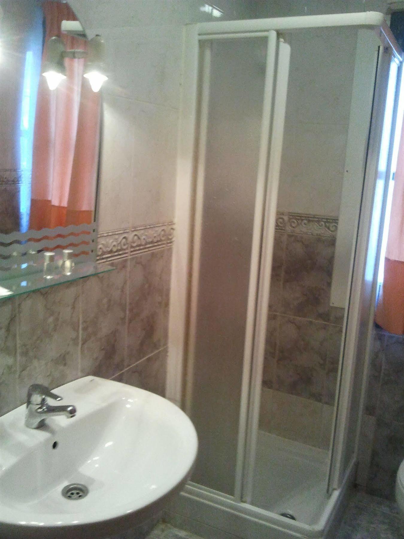 Hostal Emilio Barajas Madrid Exteriér fotografie